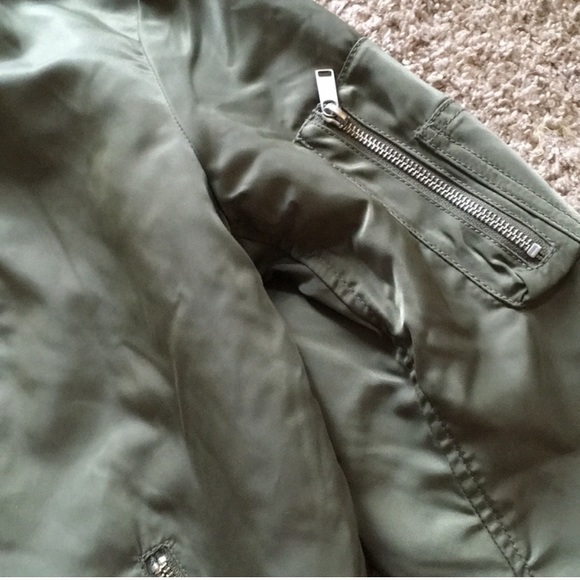 Aritzia Babaton Bomber Jacket - Picture 2 of 5